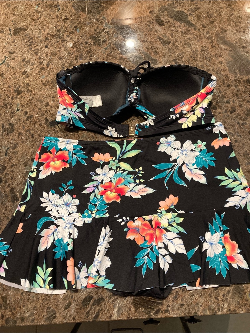 Tommy Bahama BlackTwo Piece Swim Suit in Black with Tropical Floral print - Picture 4 of 9